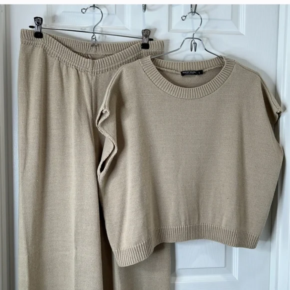 Knit 2pc set - Picture 2 of 5